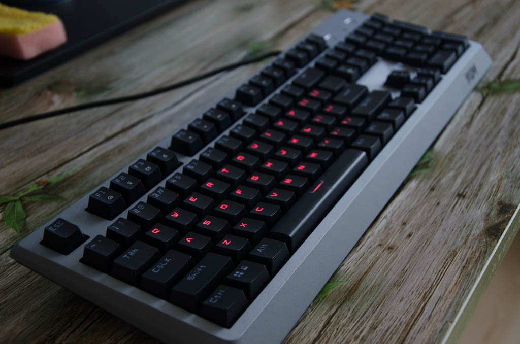 入门黑轴红轴机械键盘,机械键盘可能正在毁掉你的手腕