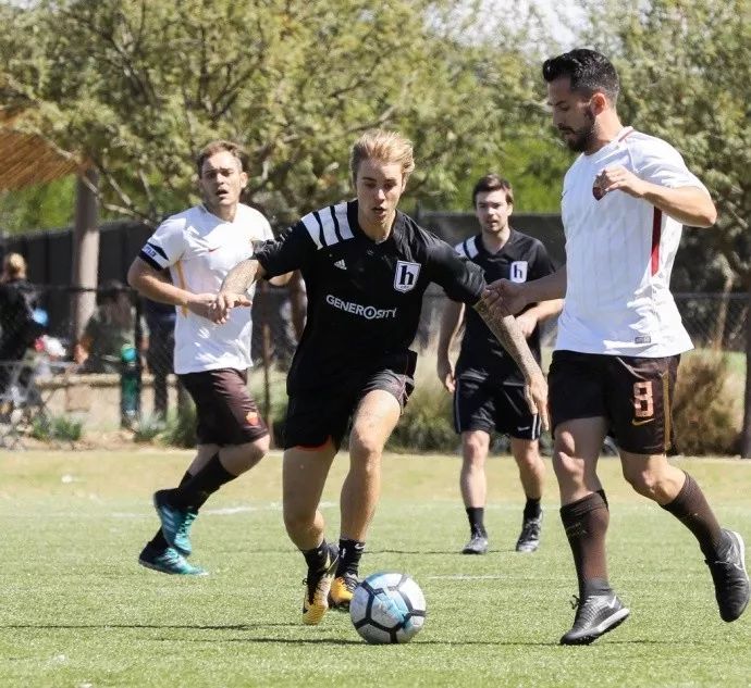 比伯最新穿搭纽约,贾斯汀比伯justinbieber出街