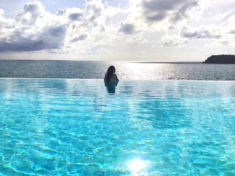 普吉岛出门就是海滩的酒店,家庭旅游普吉岛酒店哪家好