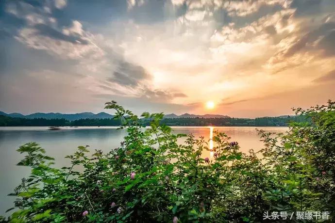 90副绝妙对联都是千古绝对,天若有情天亦老千古名句对联