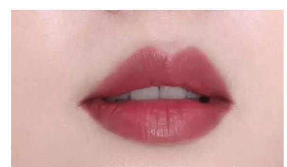 黄皮夏季口红,夏季黄皮最显白的十大口红