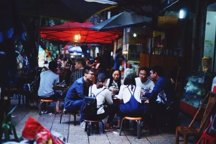 故事|2000元游遍全国后，肉与远方对他有了新的意义