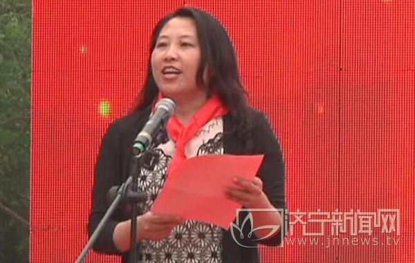 济宁霍家街小学学生宣誓,济宁市霍家街小学教室