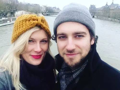 半个世纪前的铁皮箱，打开一个陌生人的罗曼史