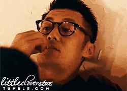 余文乐算毛线！我们的爸妈才是当年的“潮人”！