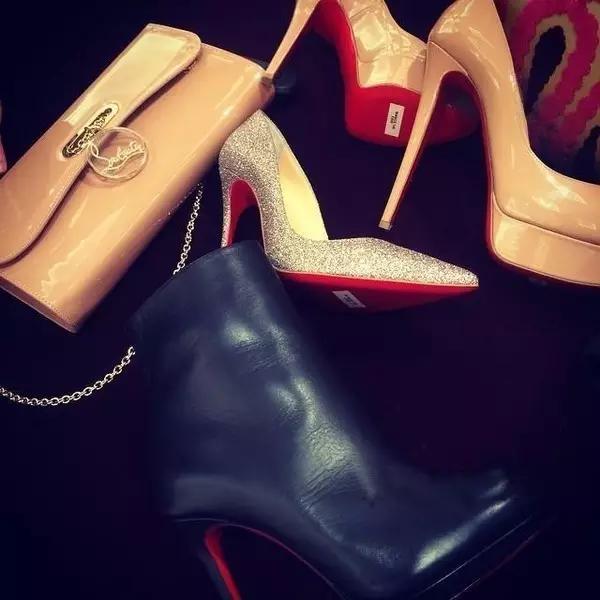 不同脚型的人应该穿什么鞋高跟鞋,各种脚型适合穿的高跟鞋动漫版