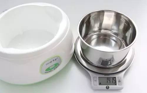 买真正的酸奶要看什么,酸奶买桶装的还是袋装的划算