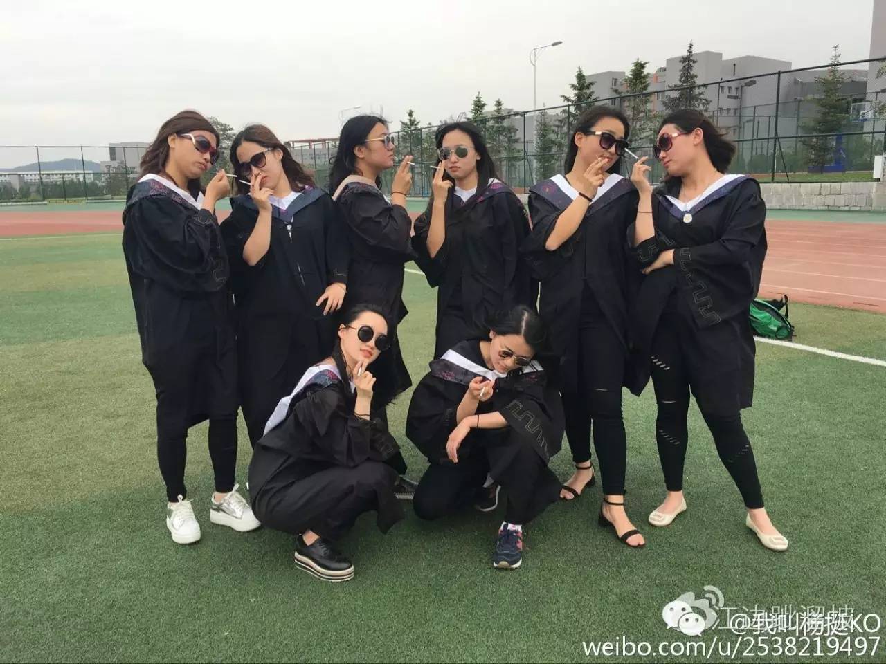 北华大学毕业照如此多彩看咱吉林学生多有才