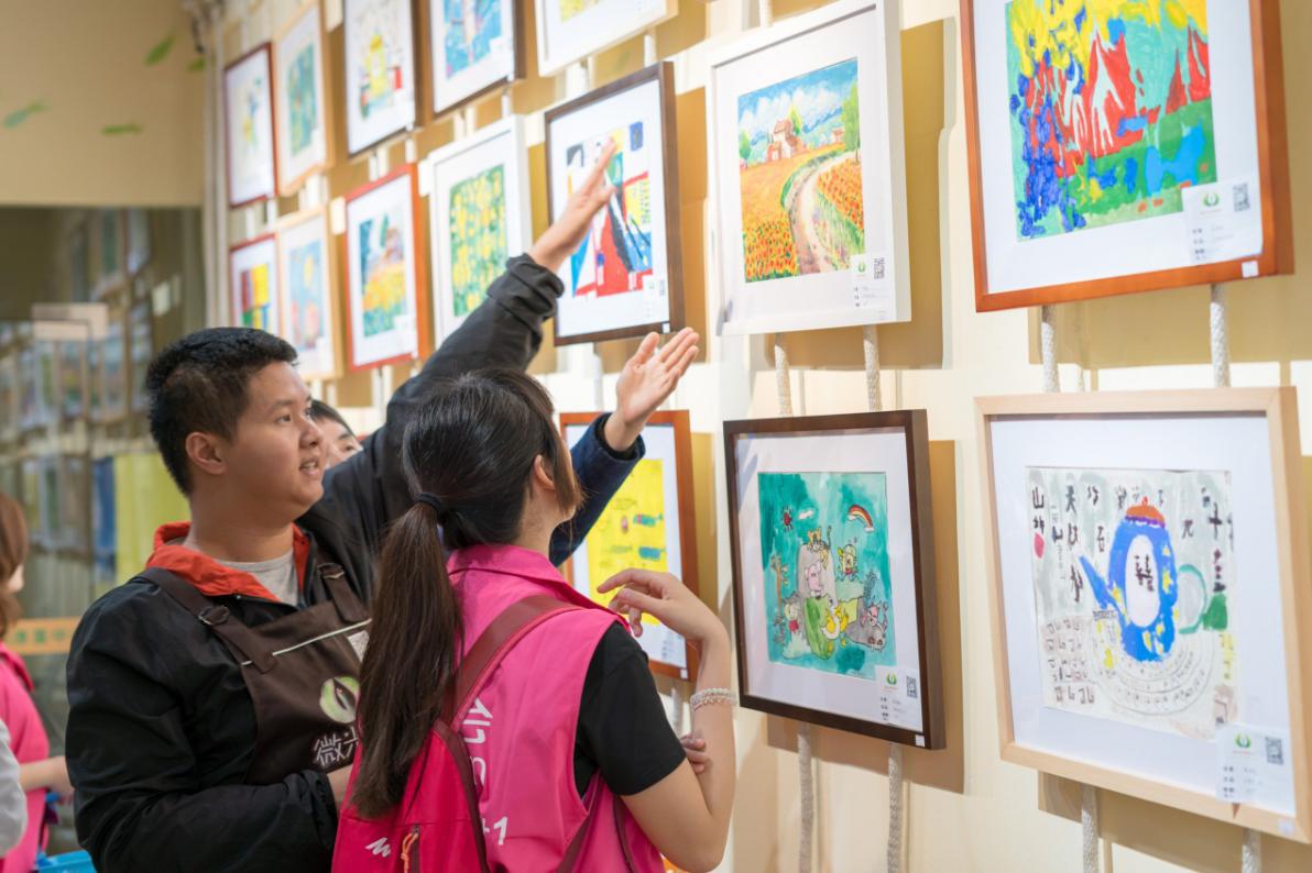 关爱自闭症儿童爱心基地,潮阳关爱自闭症儿童公益活动