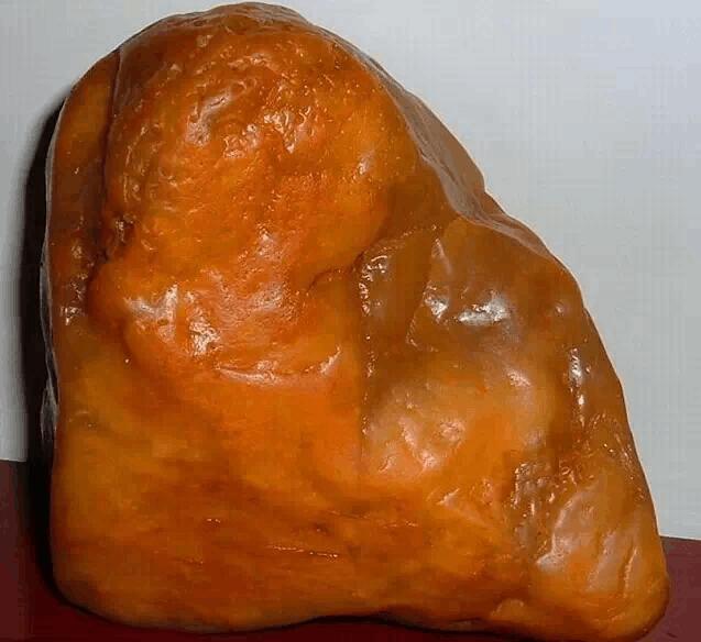 真正的纯天然玉石原石图片,各种玉原石图片大全集