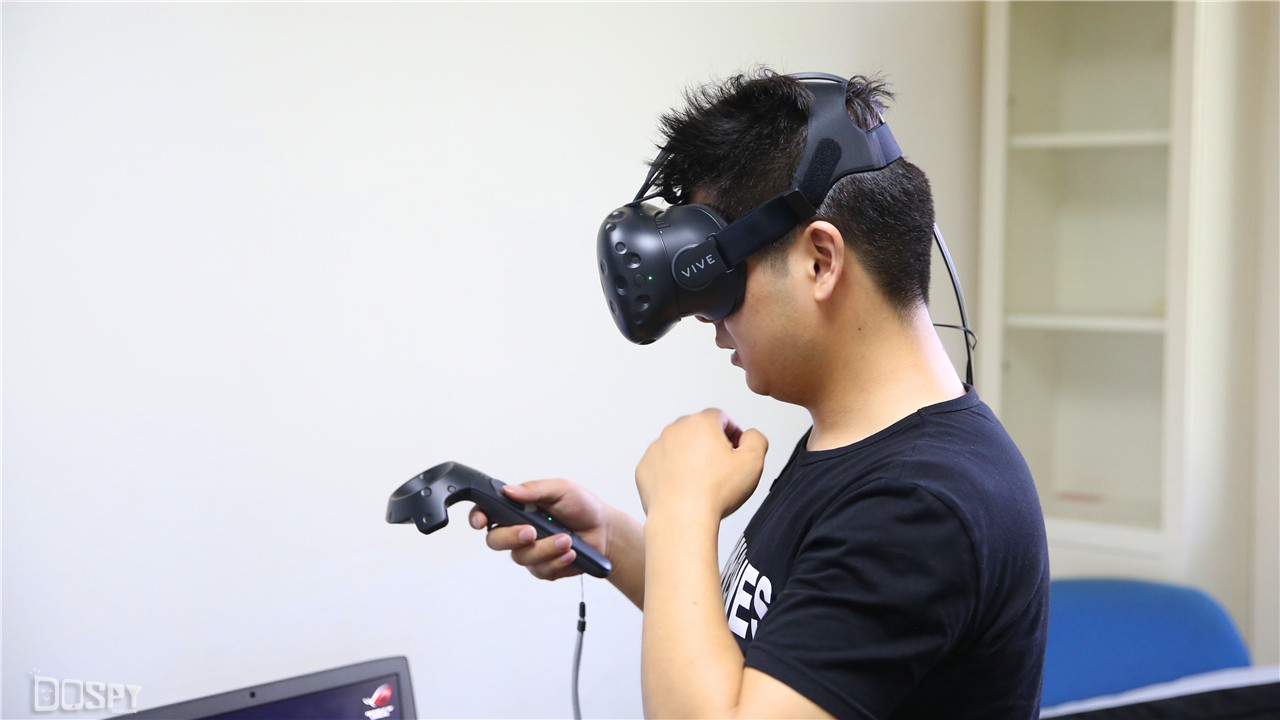 htcvive虚拟实境技术,htcvive体验室内效果