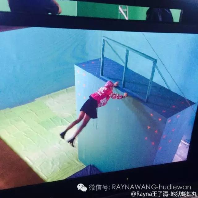 没想到你是这样使尽浑身解数的演员-丸子