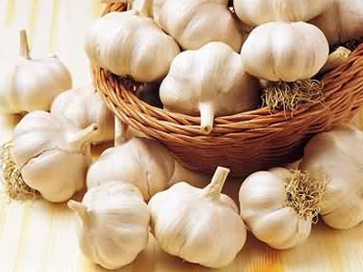 灰指甲是皮肤病，难治！你可以试试这个方法！