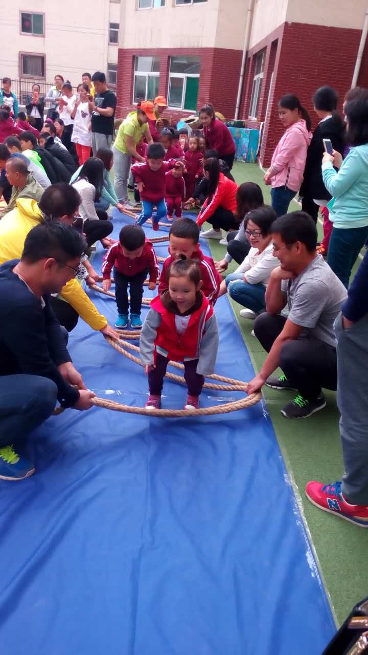 趣味横生,欢乐不断——东大景泰幼儿园举行“六一亲子运动会”!