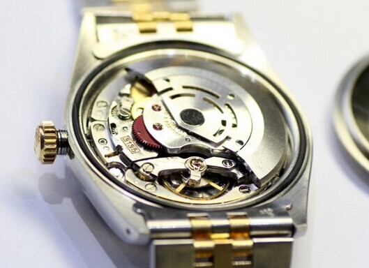 劳力士3135机芯真假对比图解视频,经典劳力士3135机芯拆解视频