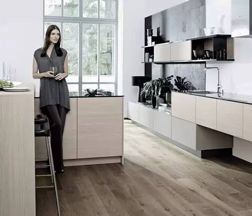 强化地板是什么材料,强化地板多少钱一平