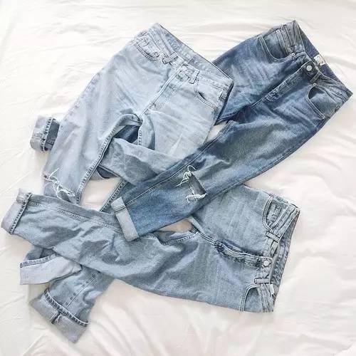 百搭牛仔裤应该怎么穿好看,牛仔裤夏天怎么选择好穿