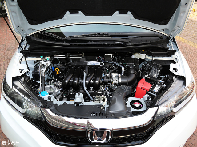 四款适合城市通勤的小型车推荐,小型车推荐轻巧便捷适合城市通勤