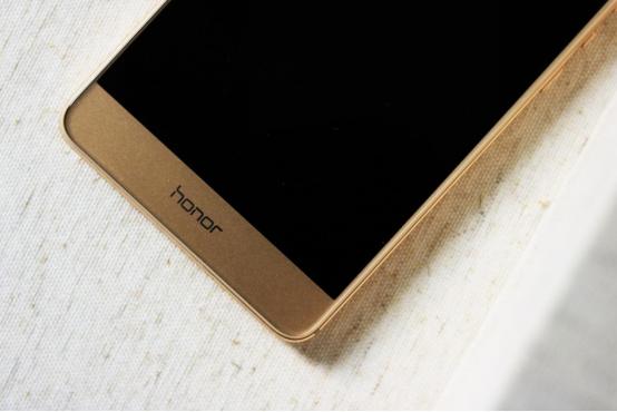 荣耀V8到底怎么样,荣耀v8全方位测评