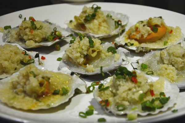 端午节带父母到西安秦品天下吃海鲜吧