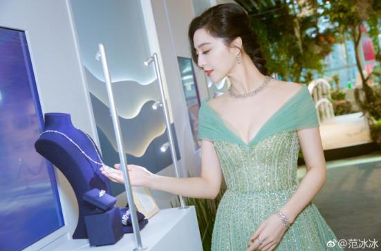 尽管要离开依然舍不得,要做一个不受欢迎的美妆博主