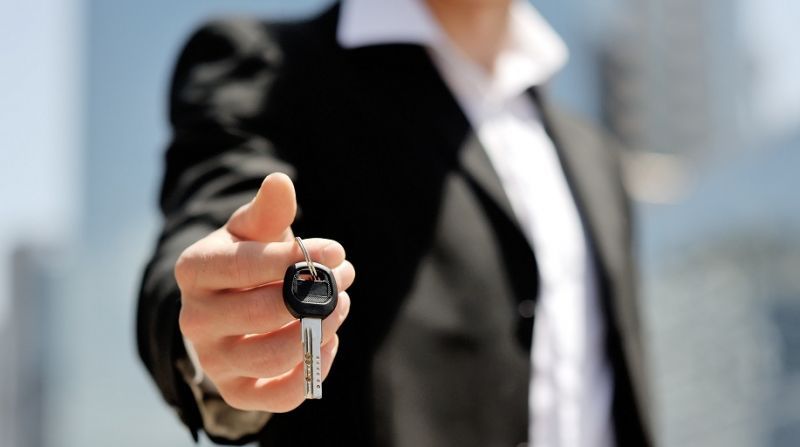 趣店、易鑫、弹个车争抢的汽车融资租赁市场,盈利点在哪里?