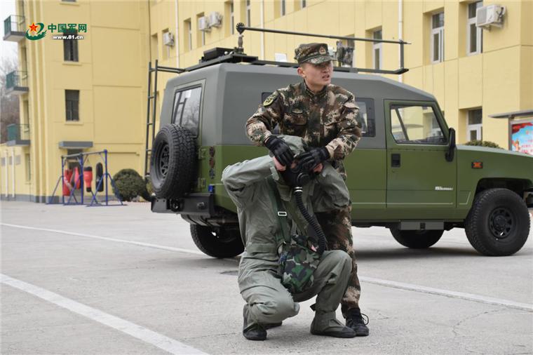 我的男神队长,进训练场就兴奋的“热血教头”