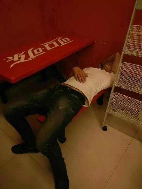 去看魔兽电影,看魔兽的顺序