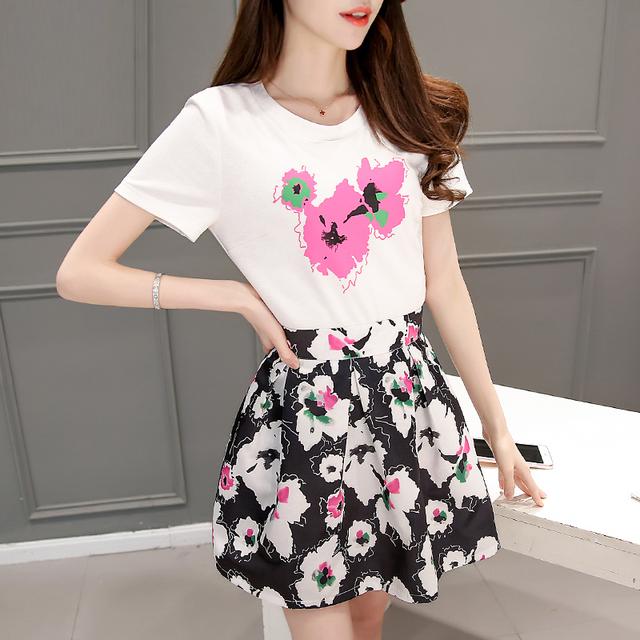 夏季气质时尚印花连衣裙2022,印花连衣裙时尚优雅搭配