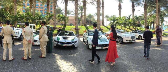 迪拜亚特兰蒂斯酒店攻略完整版,体验迪拜亚特兰蒂斯酒店游泳池