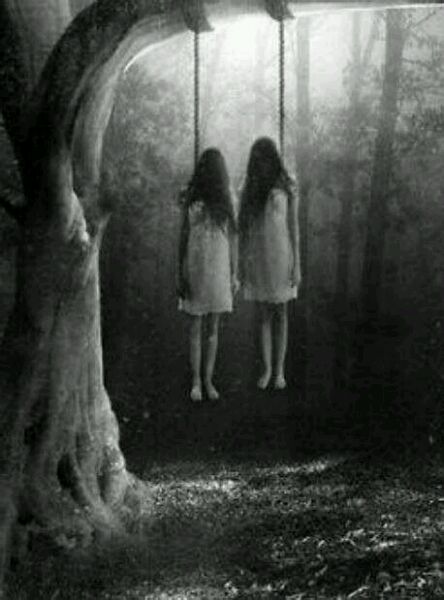 大火后三百多人尸骨无存，冤魂彻夜嚎叫，这里逐渐被称为鬼街