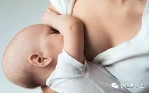 宝宝睡觉含着母乳不放怎么办,宝宝睡觉不放奶瓶吸两口