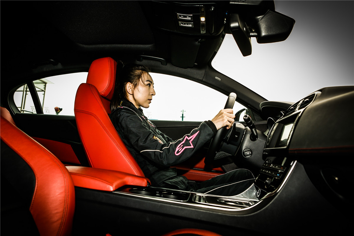 大虾试车捷豹xe,懂车帝捷豹xe测试