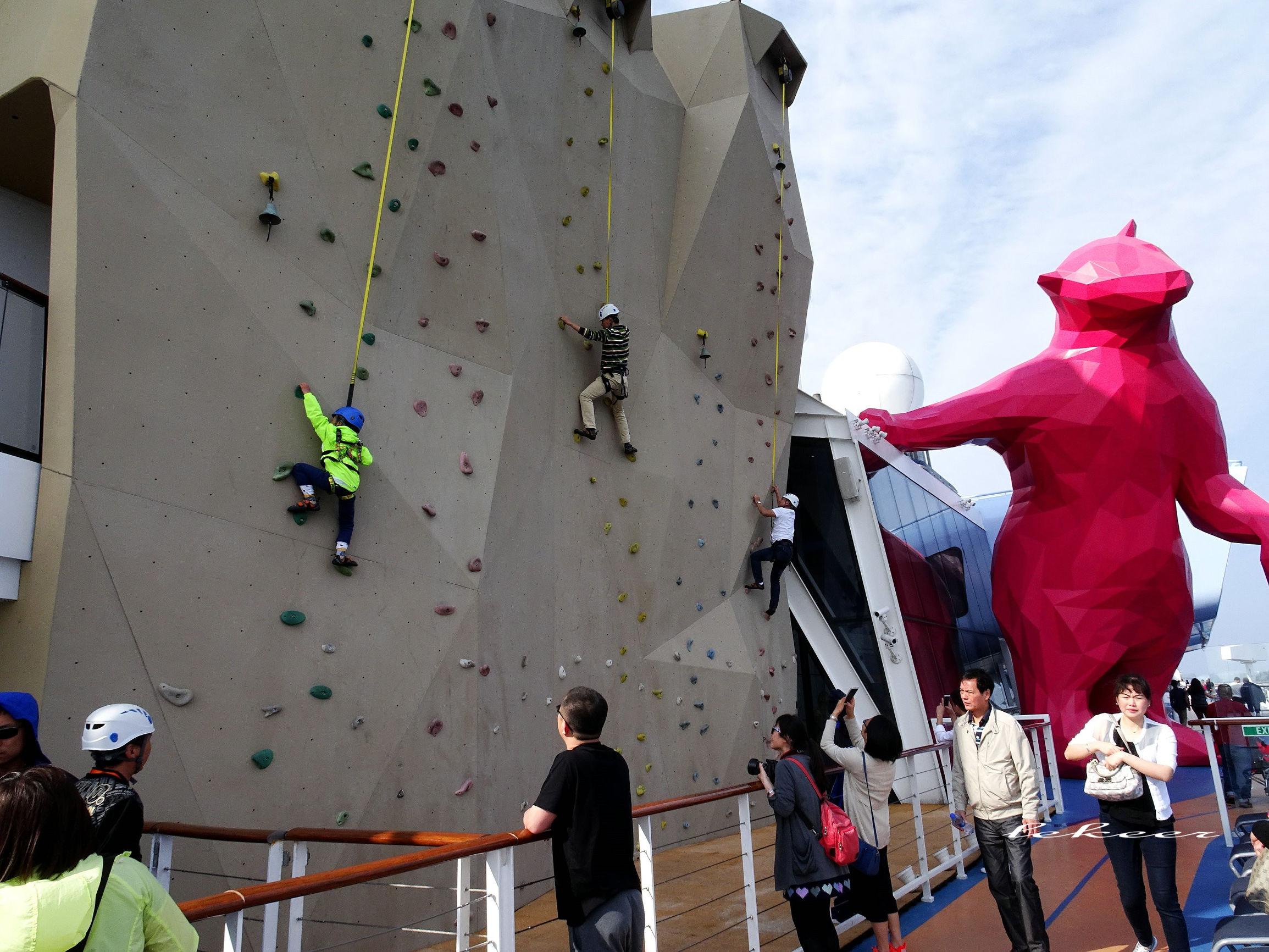 海洋量子号消费攻略,海洋量子号自由行攻略