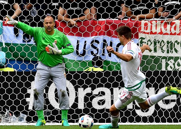 秋裤哥穿白秋裤,秋裤哥成名之作