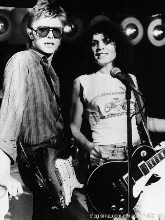 davidbowie简介,davidbowie为什么改名