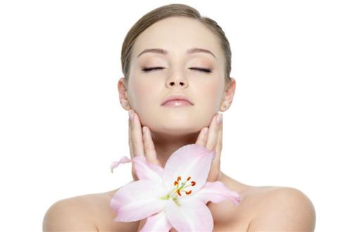 补充维生素c美白最佳食用时间,皮肤暗黄的人可以补充维生素c吗