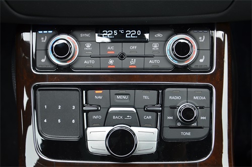 一切为了老板,2022奥迪a8l霍希版试驾视频