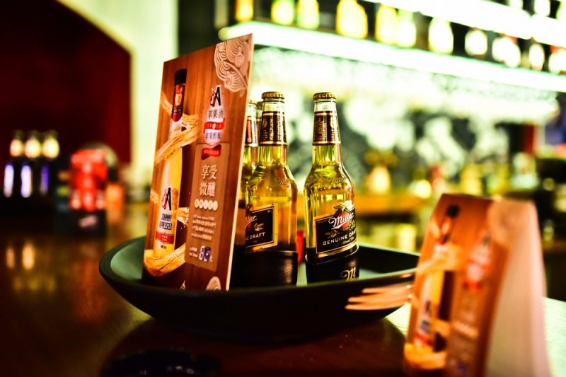 黑森林bar酒吧看欧洲杯,曲屏酒吧看欧洲杯