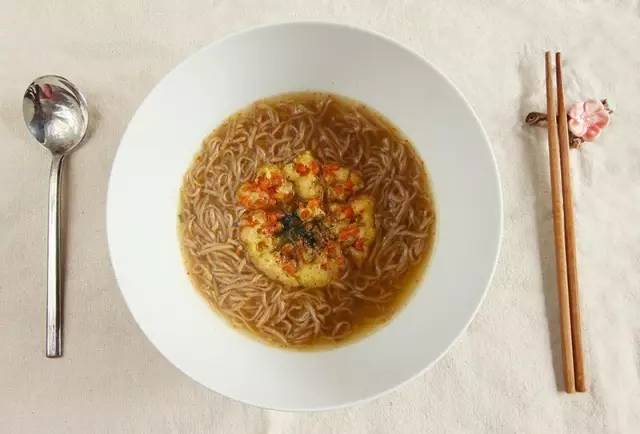 泡面和螺蛳粉怎么选比较好,螺蛳粉pk泡面