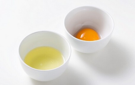 过敏宝宝辅食添加时间顺序和种类,鸡蛋牛奶小麦大米过敏的宝宝辅食