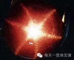 浪漫的星光宝石,实现每个女人的公主梦,不败家,能升值!