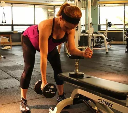 你的孕期在做什么,孕期孕妈这些动作可不要做