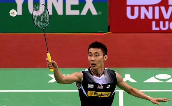 打羽毛球时如何正确发力,打羽毛球如何做好提前预判视频