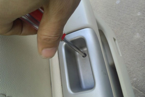 比亚迪f3怎么换后摄像头,比亚迪f3装前置摄像头