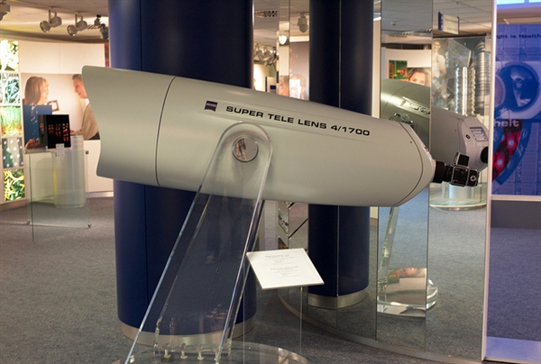 盘点全球最贵的单反相机，最便宜的都能买十套房了，奔驰专门载它