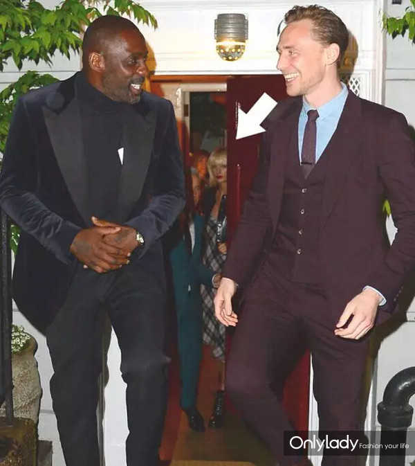 追不上霉霉恋爱速度就追她最爱的撩汉唇色吧！