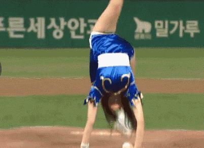 刚出道上综艺被排挤的明星,出道6年零收入遭队内成员霸凌