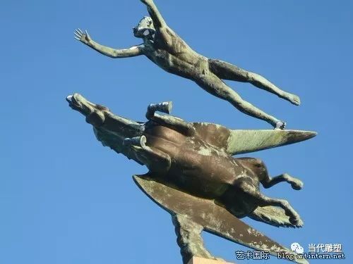 米勒斯,米勒斯雕塑