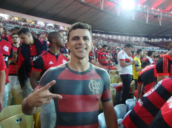 永远身着主队战袍!狂热球迷把最爱俱乐部球衣文上身